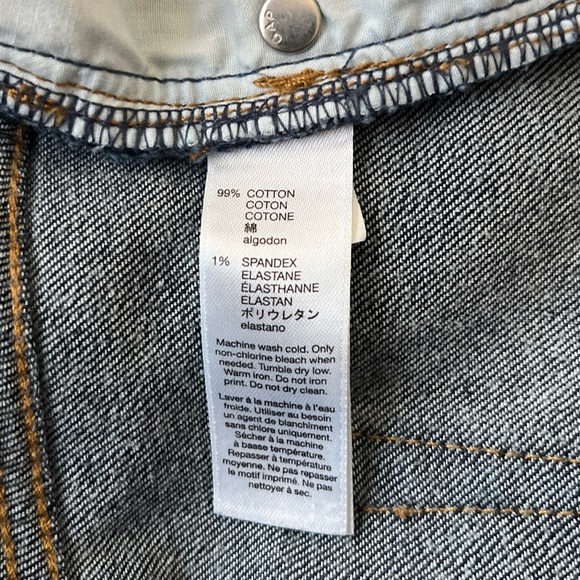 Gap Womens Dark Indigo Mid Rise Bermuda Blue Jean Shorts Size 14-32R - Picture 4 of 5